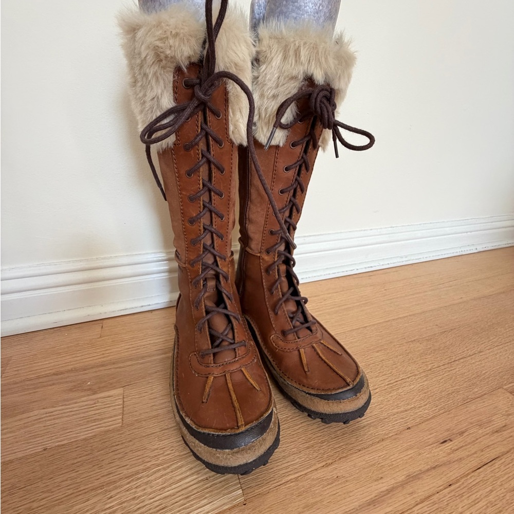 Merrell Women’s Tremblant Tall Polar Waterproof boots -Size 8